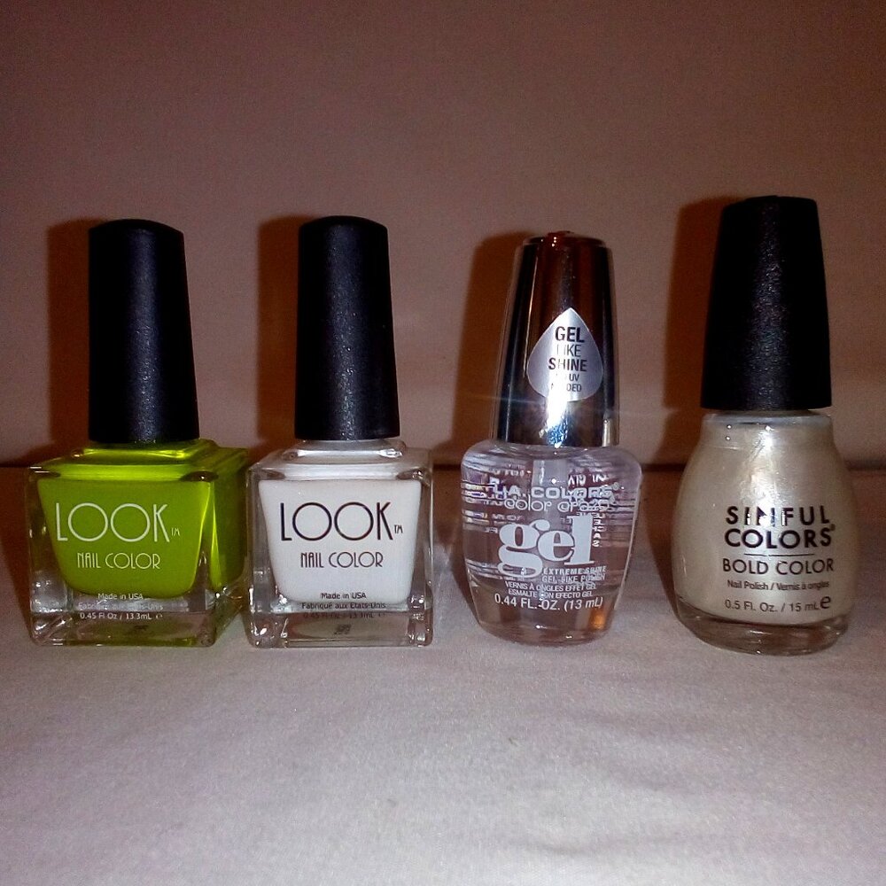 Nail Polish Bundle (4): Nail Color - Seal Your Doom, Boo, Frosting & Tokyo Pearl